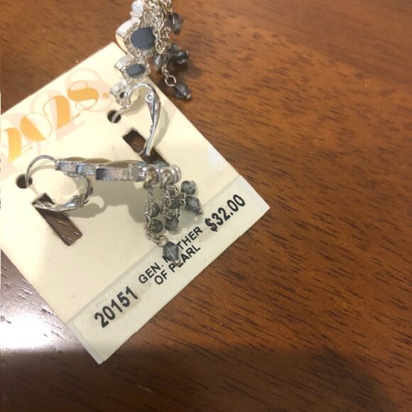 2028 Silver Tone Yellow Blue Mother Of Pearl Drop Earrings NWT. - Picture 8 of 11